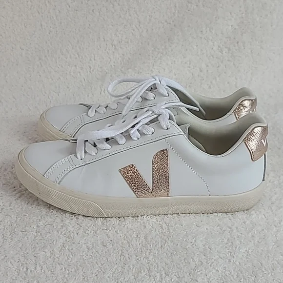 Veja ESPLAR LOGO LEATHER WHITE PLATINE womens